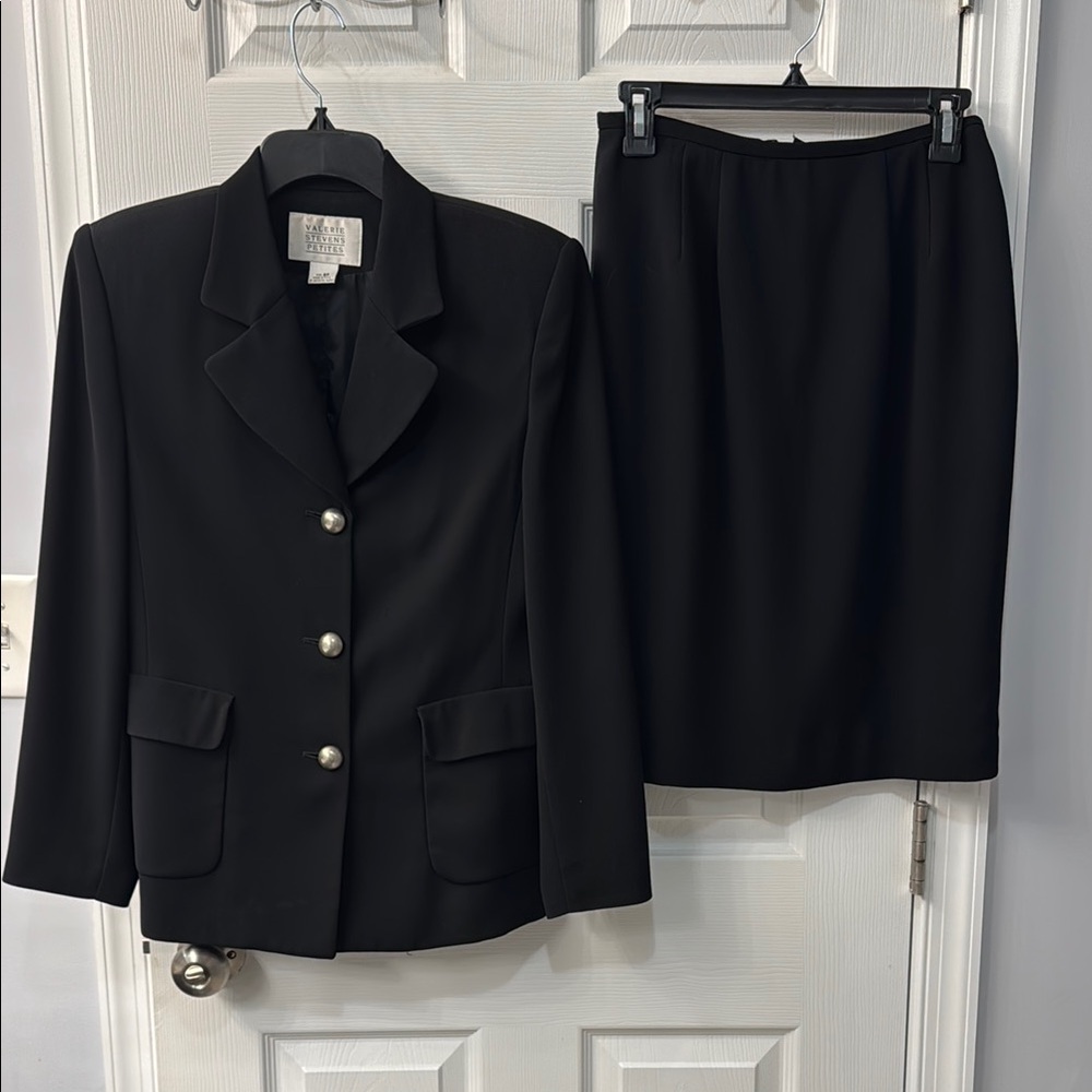 Chic Black Blazer and Skirt Ensemble
